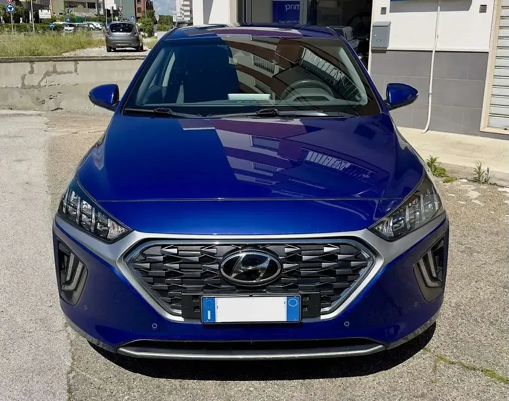 Usata Hyundai Ioniq Prime 105 CV (77 kW) 2020 Blu Utilitaria