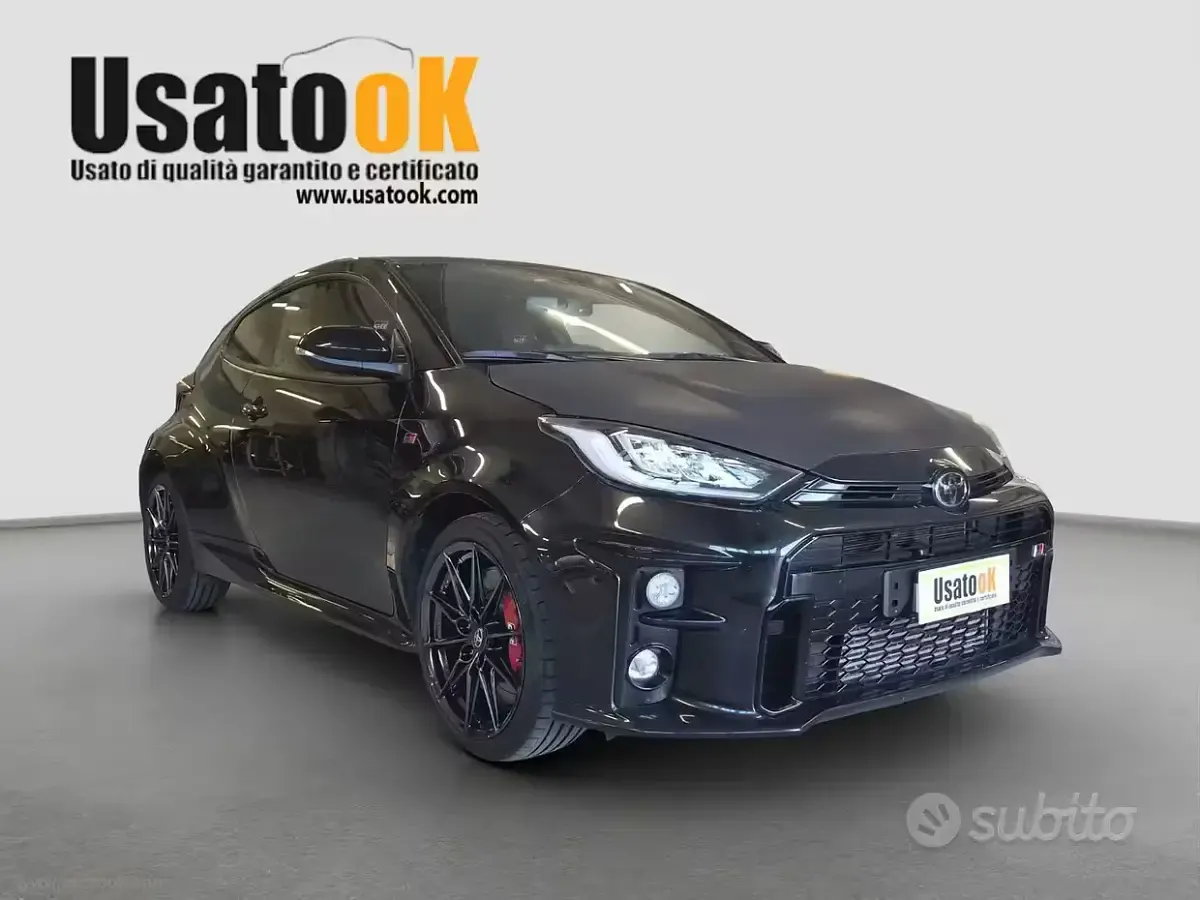 Usata Toyota Yaris 261 CV (191 kW) 2022 Nero Utilitaria
