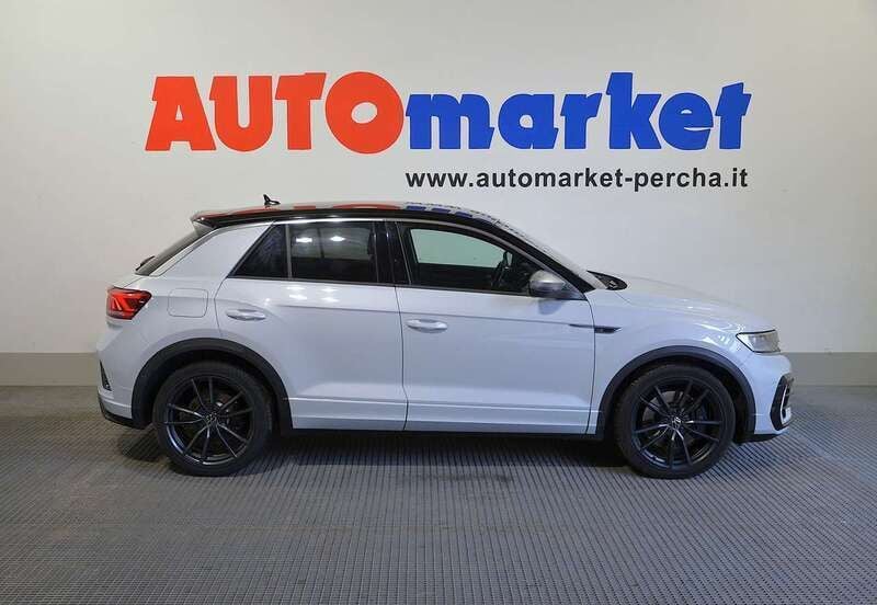 Bianco argento Usata 2021 VW T-Roc R SUV | 31.700 € (Buon prezzo) - Immagine 1/4