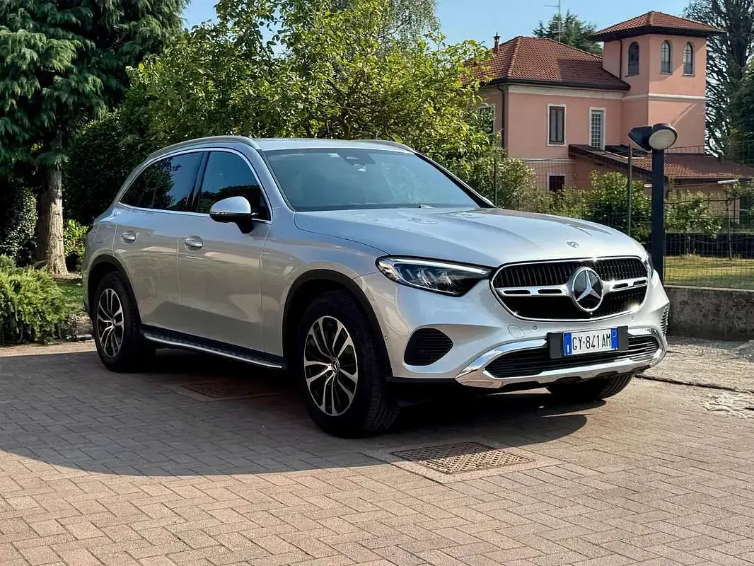 Usata Mercedes GLC200 Advanced Plus 163 CV (119 kW) 2025 Argento SUV