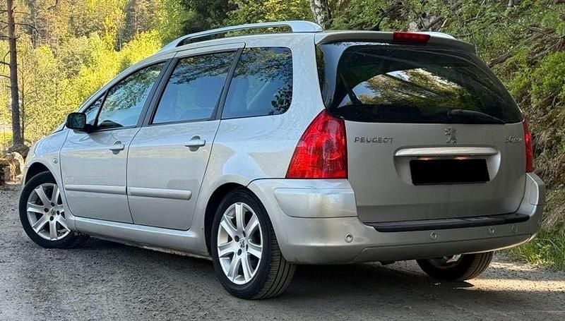 Usata Peugeot 307 136 CV (100 kW) 2008 Argento Berlina