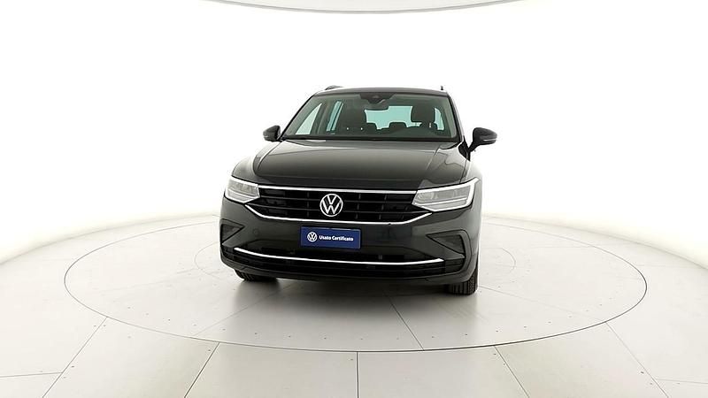 Usata VW Tiguan Life 245 CV (180 kW) 2023 Grigio SUV