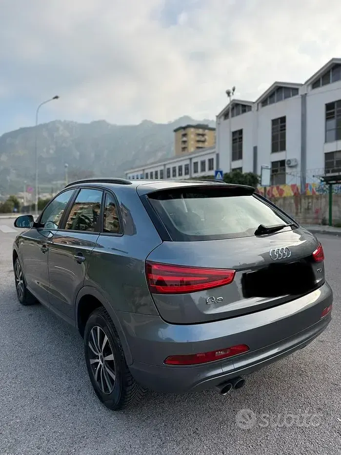 Usata Audi Q3 Sport 140 CV (102 kW) 2015 Grigio SUV