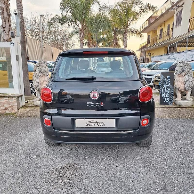 Usado Fiat 500L Lounge 95 CV (69 kW) 2016 Negro Monovolumen
