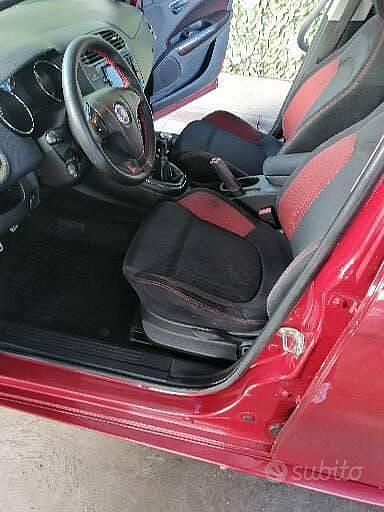 Usata Fiat Bravo 120 CV (88 kW) 2007 Rosso Utilitaria