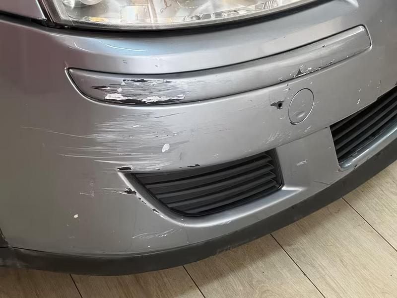 Usata Opel Corsa 60 CV (44 kW) 2006 Argento Utilitaria