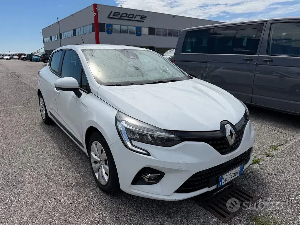 Usata Renault Clio V Business 86 CV (63 kW) 2021 Bianco Berlina
