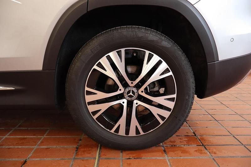 Begagnad Mercedes GLB180 Advanced 116 HK (85 kW) 2025 Silver SUV