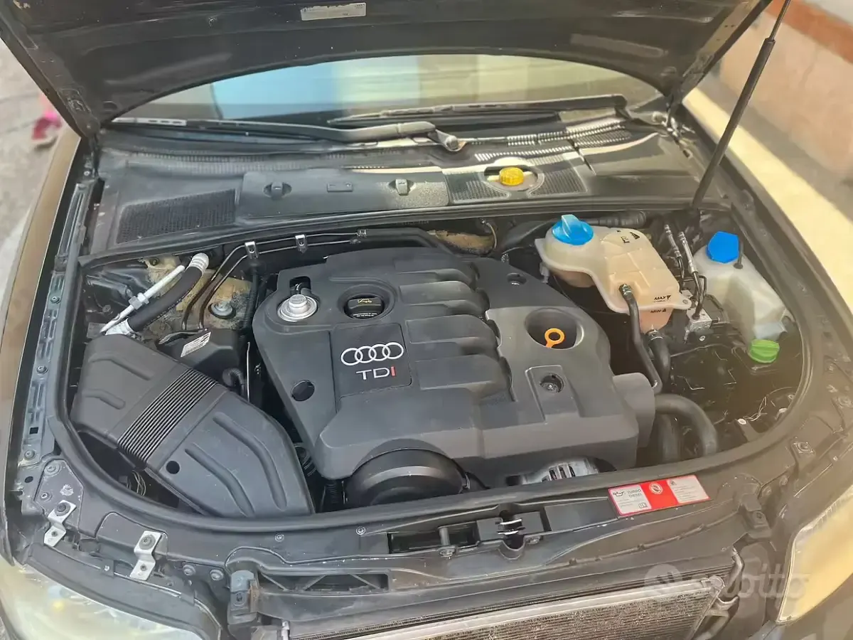 Usata Audi A4 130 CV (95 kW) 2003 Nero Station wagon
