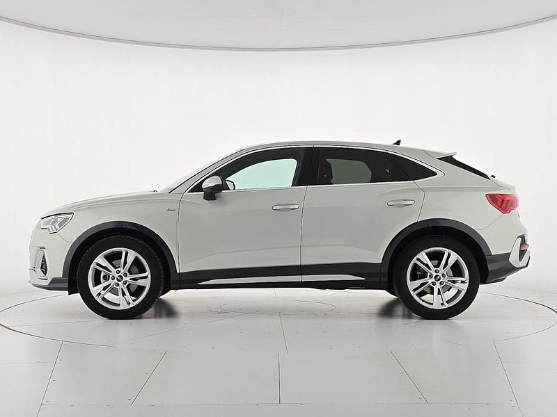 Usata Audi Q3 Sportback S-Line 150 CV (110 kW) 2024 Argento SUV