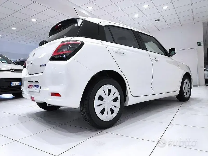 Neu Suzuki Swift 83 PS (61 kW) 2026 Weiß Kleinwagen
