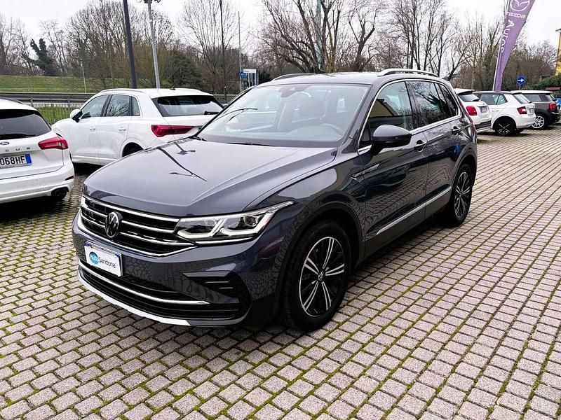 Usata VW Tiguan Elegance 150 CV (110 kW) 2022 Grigio SUV