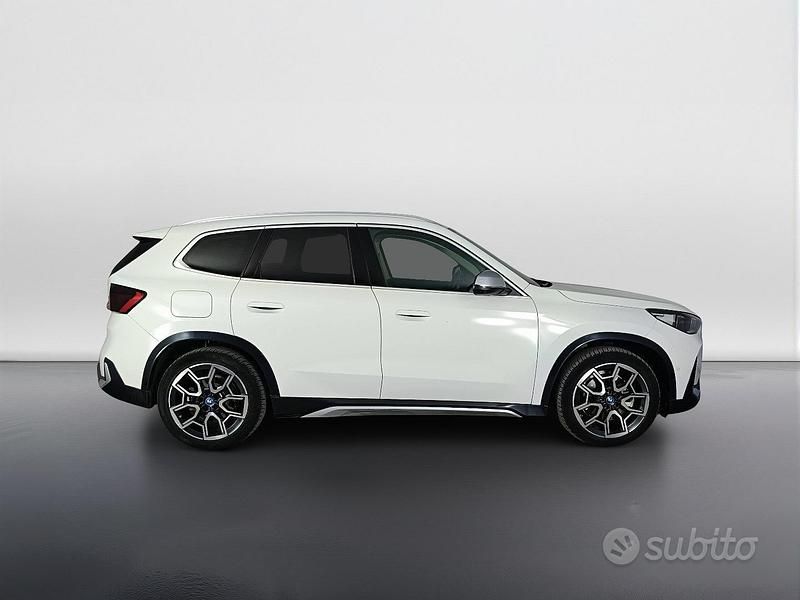 Usata BMW iX1 xLine 103 kW (141 CV) 2023 Bianco SUV