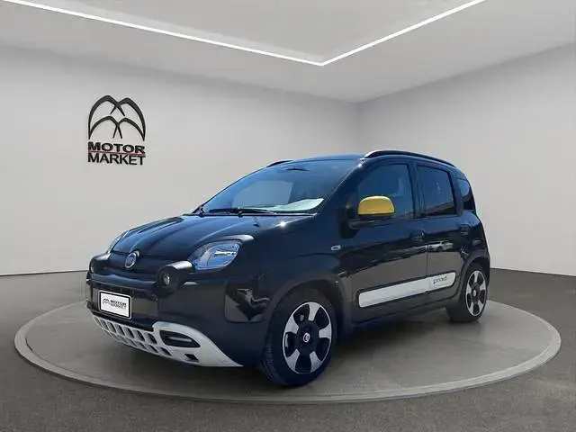 Usata Fiat Panda Cross Cross 70 CV (51 kW) 2025 Utilitaria