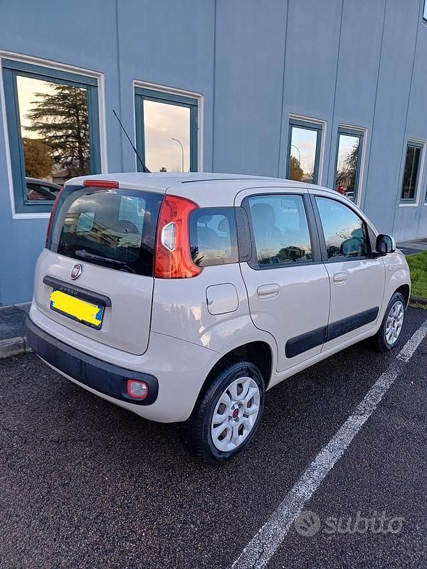 Usata Fiat Panda Easy 80 CV (58 kW) 2015 Marrone Berlina