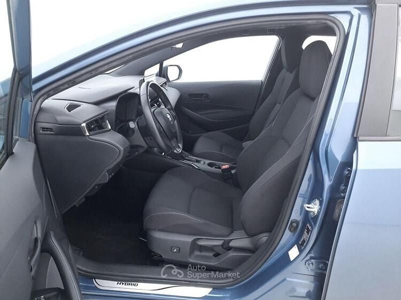 Usata Toyota Corolla Business Edition 122 CV (89 kW) 2019 Blu Station wagon