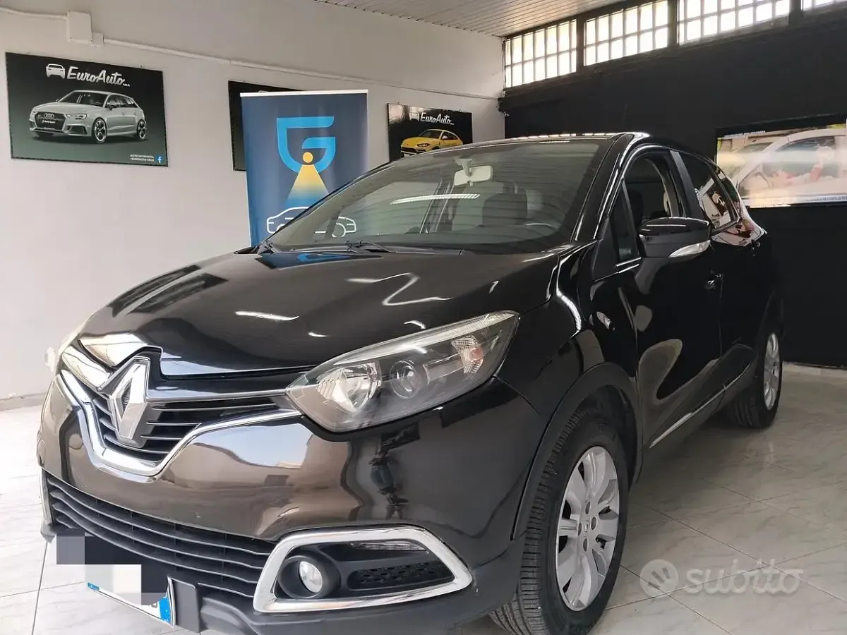 Usata Renault Captur 90 CV (66 kW) 2016 Nero SUV