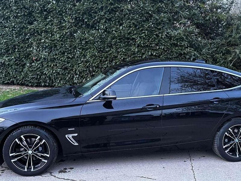 Usata BMW 318 Gran Turismo Luxury Line 150 CV (110 kW) 2015 Berlina