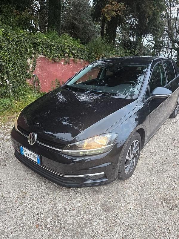 Usata VW Golf VII 110 CV (80 kW) 2014 Blu Berlina