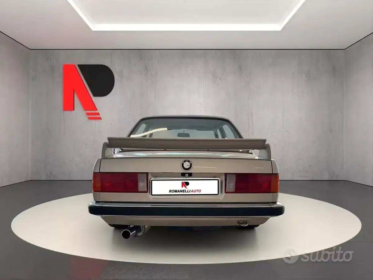 Usata BMW 318 105 CV (77 kW) 1987 Grigio Berlina