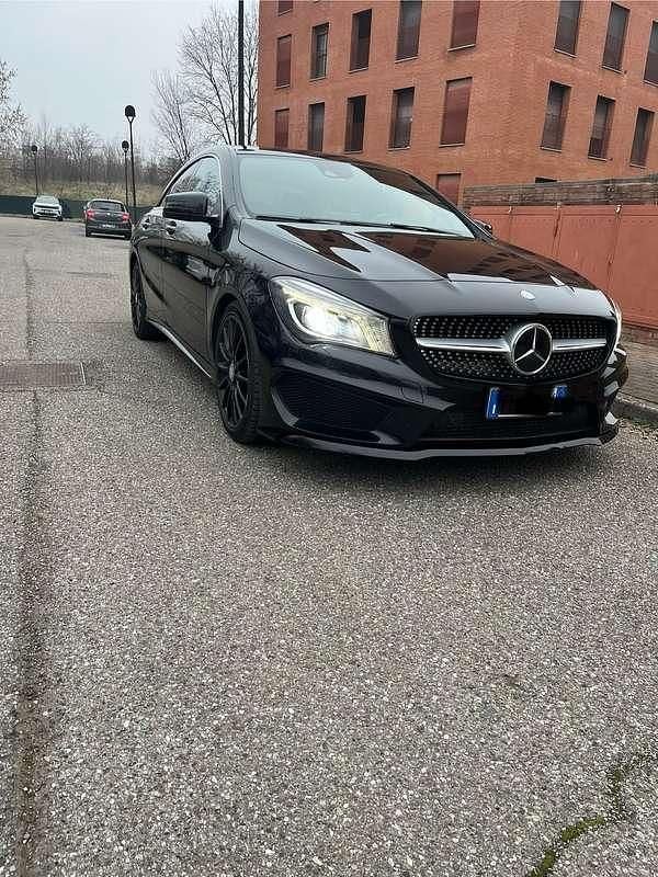 Usata Mercedes CLA220 Premium 177 CV (130 kW) 2016 Nero Berlina