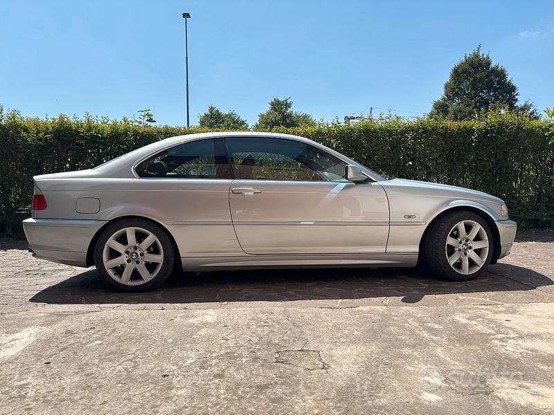 Usata BMW 320 Efficient Dynamics 150 CV (110 kW) 1999 Argento Coupé