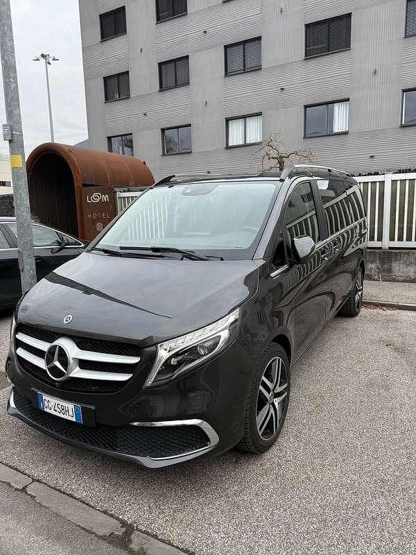 Usata Mercedes V250 Edition 190 CV (139 kW) 2022 Nero Monovolume