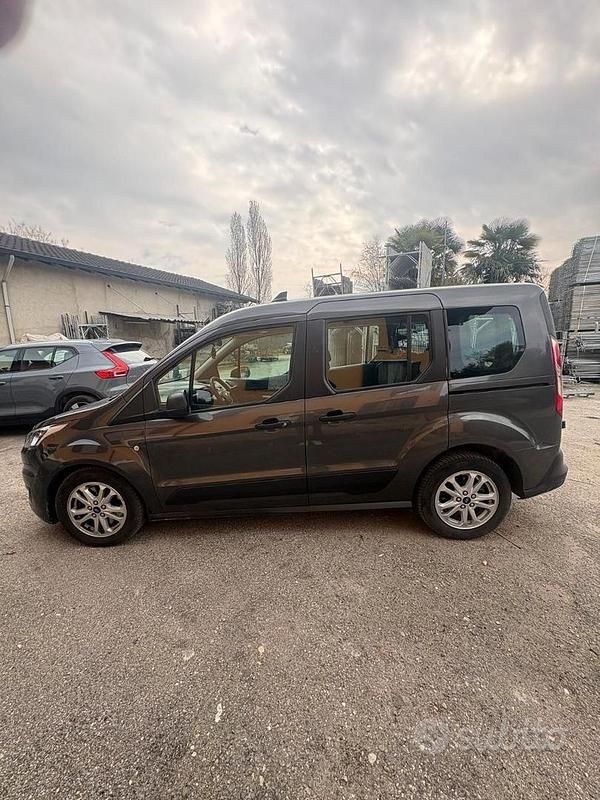 Usata Ford Transit Connect 120 CV (88 kW) 2021 Grigio Monovolume