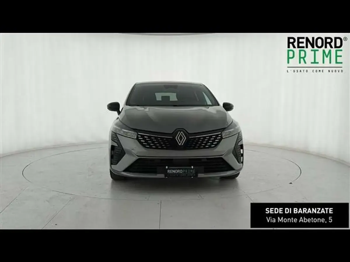 Usata Renault Clio V Techno 91 CV (66 kW) 2025 Grigio scuro Berlina