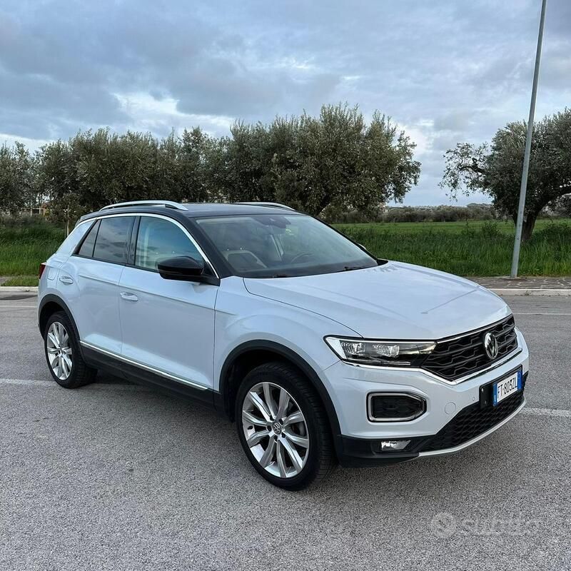 Usata VW T-Roc 150 CV (110 kW) 2019 Bianco SUV