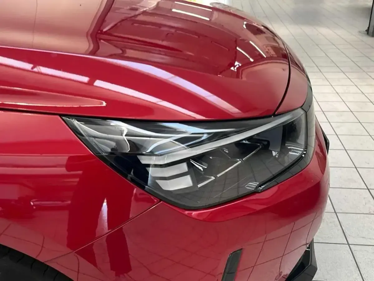 Usata Opel Corsa 75 CV (55 kW) 2024 Rosso Utilitaria