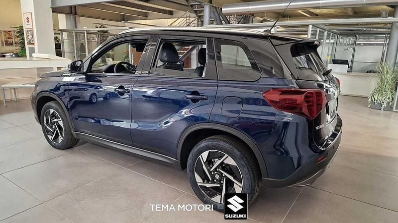 Usata Suzuki Vitara 129 CV (94 kW) 2024 Blu capri/tetto nero SUV