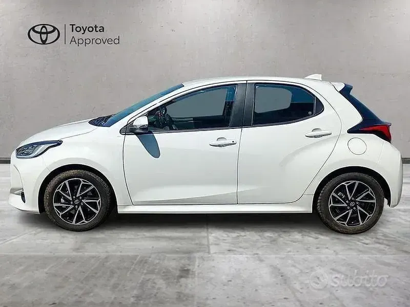 Usata Toyota Yaris Hybrid Trend 92 CV (67 kW) 2022 Bianco SUV