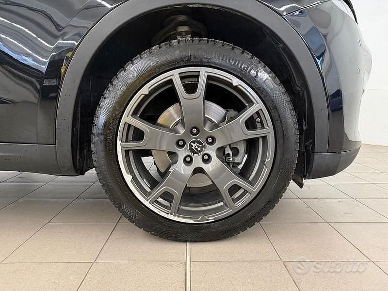 Usata Maserati Levante 350 CV (257 kW) 2021 Nero SUV