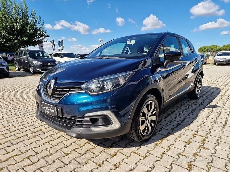 Usata Renault Captur Initiale Paris 110 CV (80 kW) 2018 Blu SUV