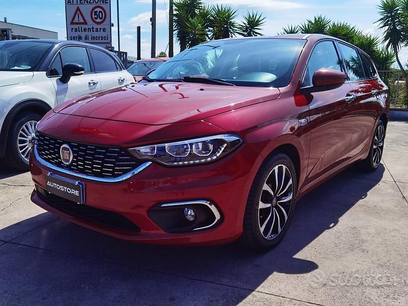 Usata Fiat Tipo Lounge 95 CV (69 kW) 2017 Rosso Station wagon