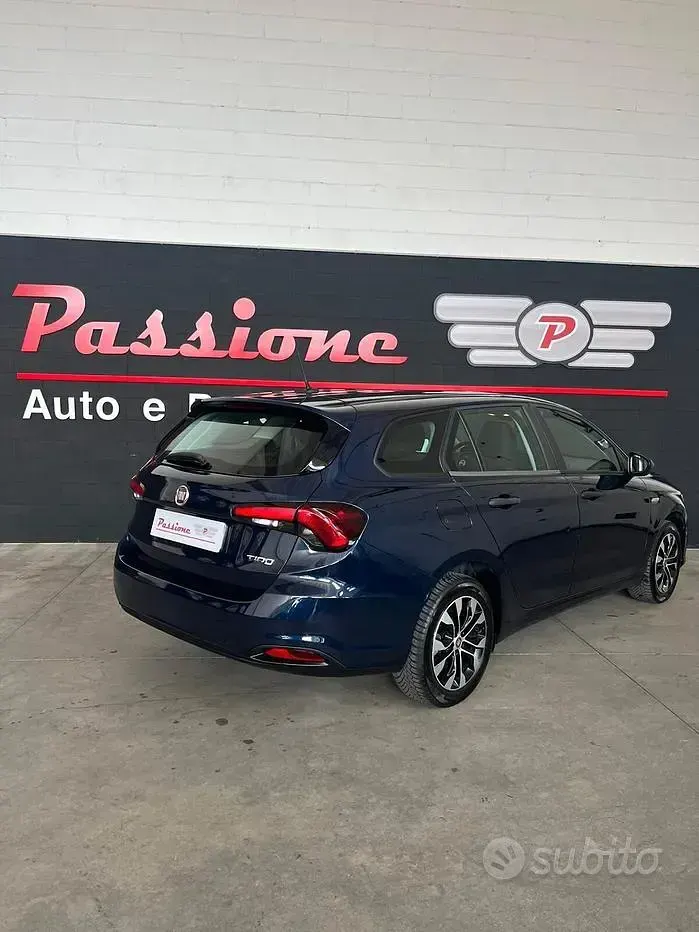 Usata Fiat Tipo 131 CV (96 kW) 2021 Bluazzurro Station wagon