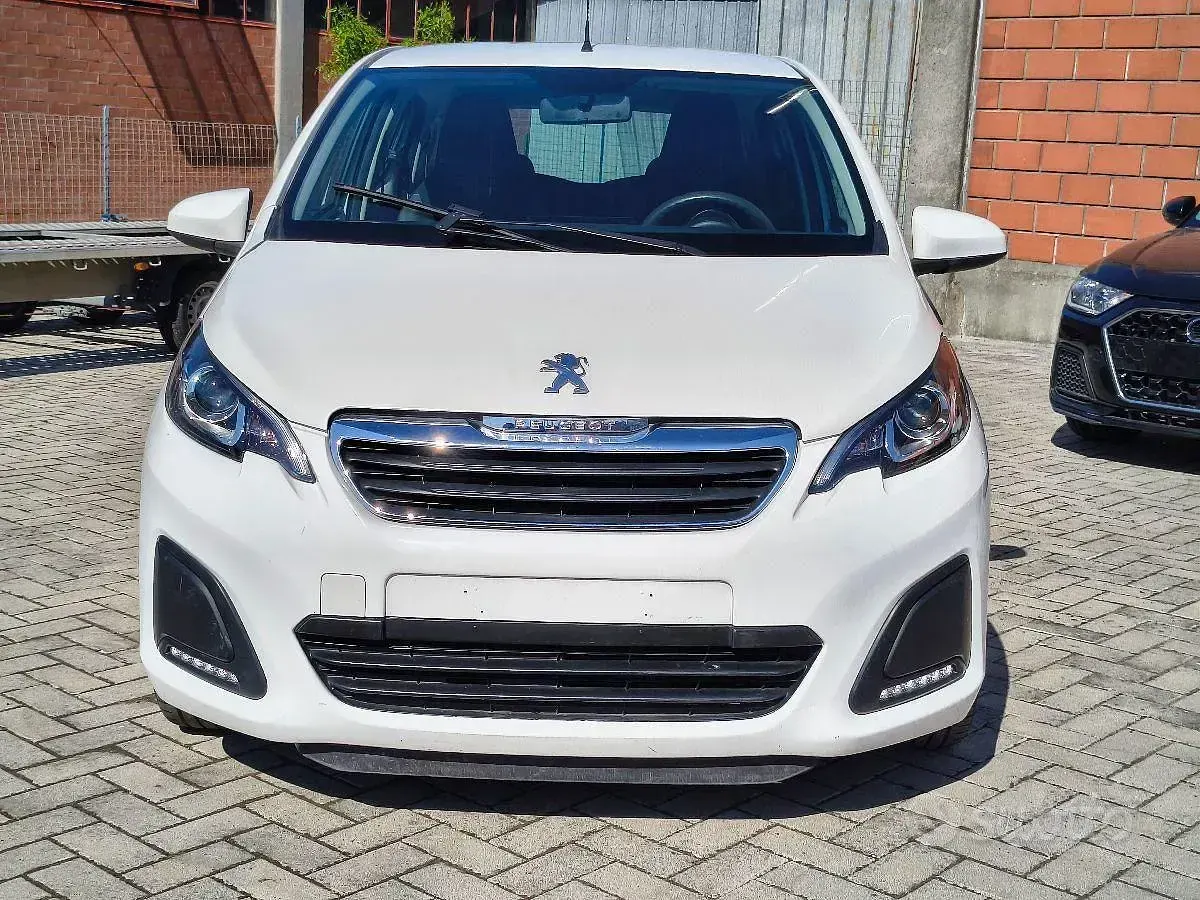 Usata Peugeot 108 Active Top 82 CV (60 kW) 2018 Bianco Utilitaria