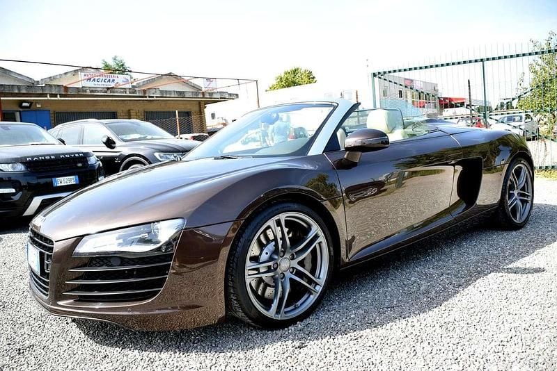 Usata Audi R8 Spyder Ambiente 430 CV (316 kW) 2011 Marrone Cabrio