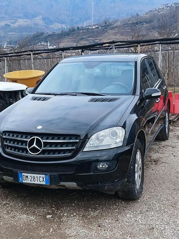 Usata Mercedes ML320 2008 Nero SUV