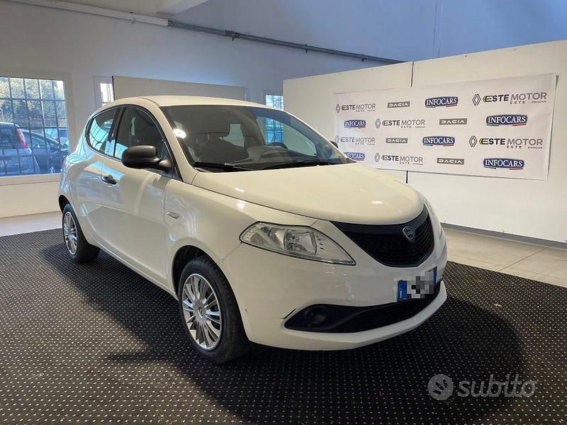 Bianco pastello Usata 2020 Lancia Ypsilon S Due volumi | 7900 € (Ottimo prezzo) - Immagine 1/4