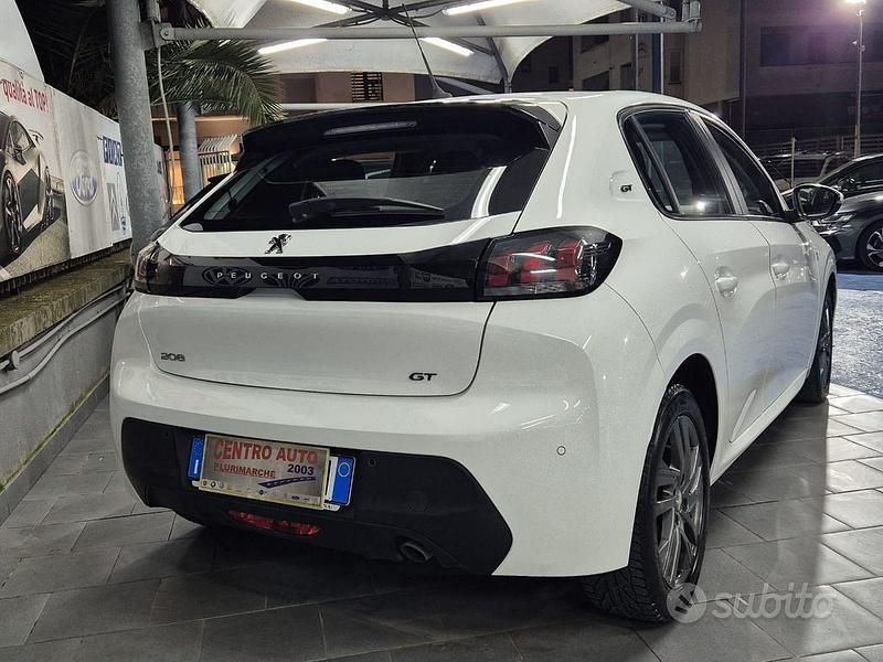 Usata Peugeot 208 Allure 102 CV (75 kW) 2021 Bianco Utilitaria