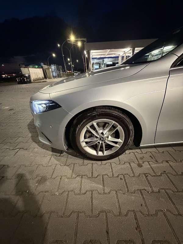 Usata Mercedes A180 Business 116 CV (85 kW) 2019 Berlina