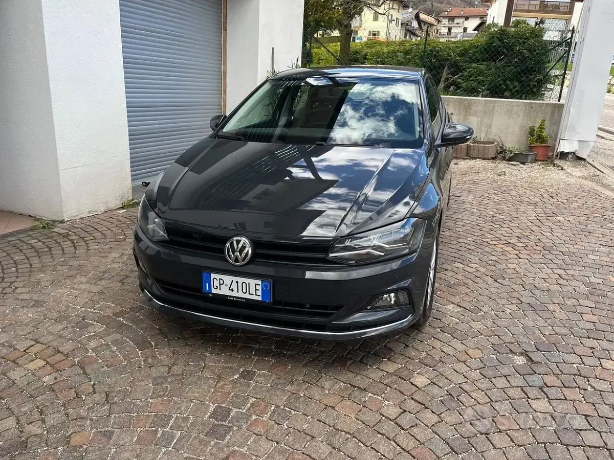 Usata VW Polo Highline 95 CV (69 kW) 2019 Grigio Utilitaria