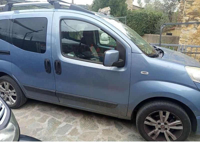 Usata Fiat Qubo Active 77 CV (56 kW) 2016 Blu/azzurro Monovolume