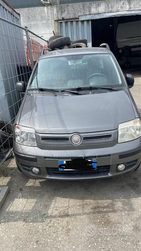 Usata Fiat Panda 77 CV (56 kW) 2010 Grigio Utilitaria