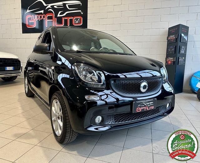 Usata Smart ForFour Passion 71 CV (52 kW) 2017 Nero Utilitaria