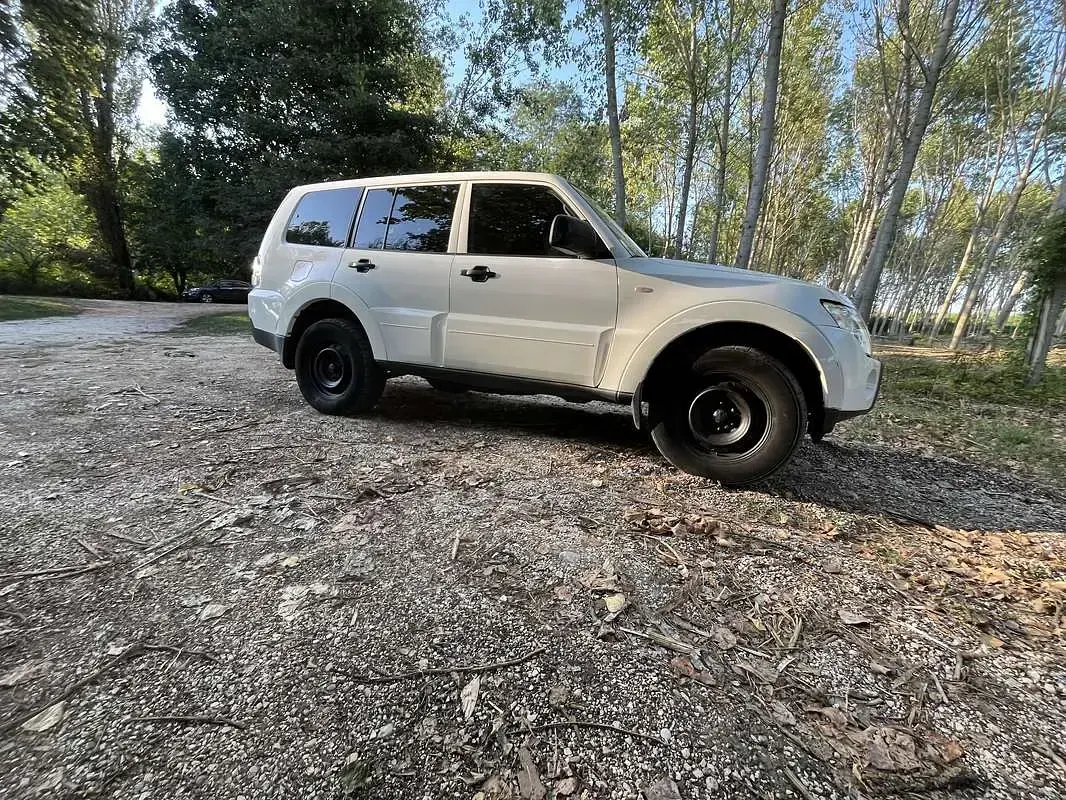 Usata Mitsubishi Pajero Invite 160 CV (117 kW) 2008 SUV