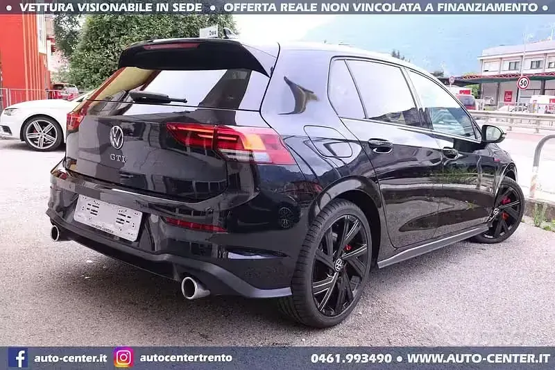 Usata VW Golf VIII GTI 245 CV (180 kW) 2022 Nero Berlina