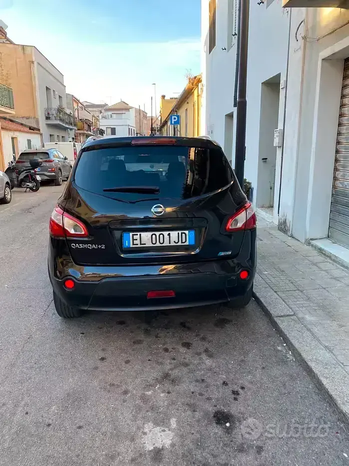 Usata Nissan Qashqai 131 CV (96 kW) 2012 Nero SUV